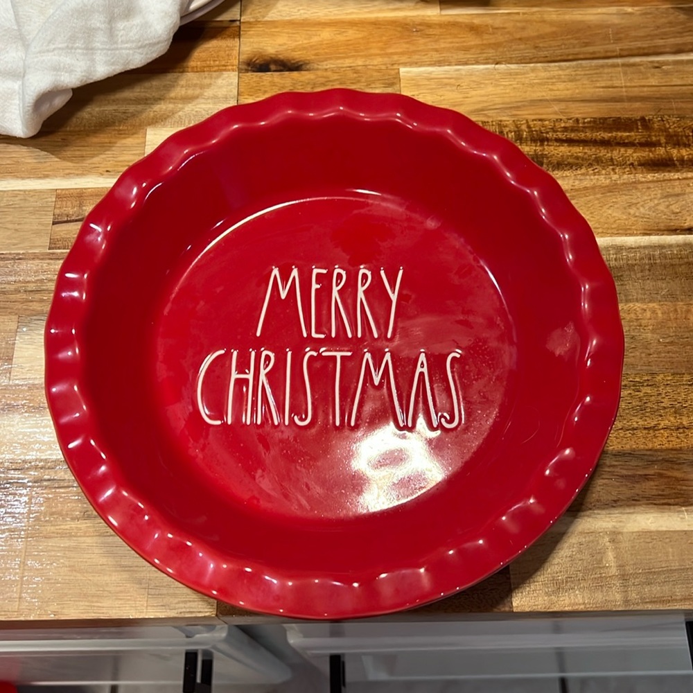 Rae Dunn Christmas Pie Plate